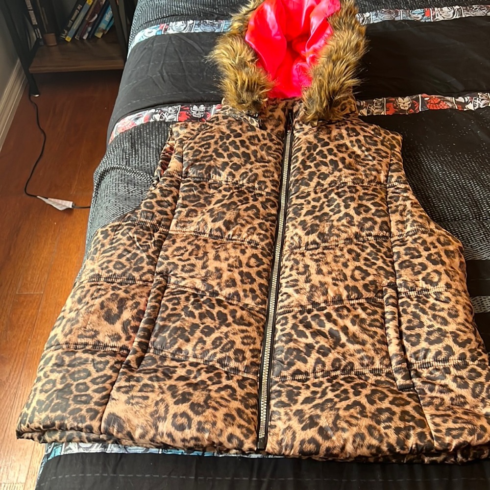 Juicy couture leopard print vest
